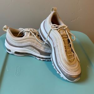 Nike Air Max 97 size Youth 5.5 Rose Gold beautiful